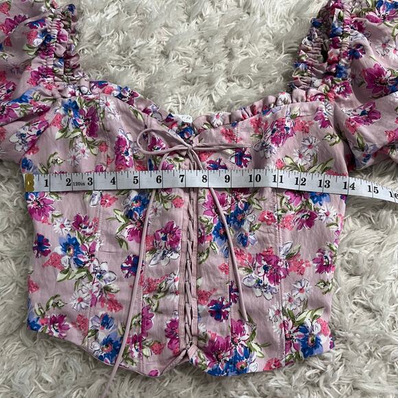 ASTR The Label Lace Up Multicolor Floral Puff Sleeve Top Size S - Picture 8 of 9